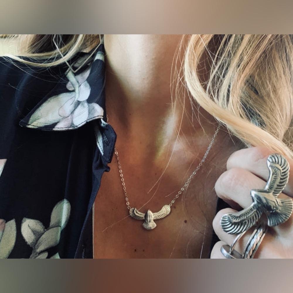 Turquoise and Tobacco Fleetwood Necklace 🦅 - Picture 5 of 6